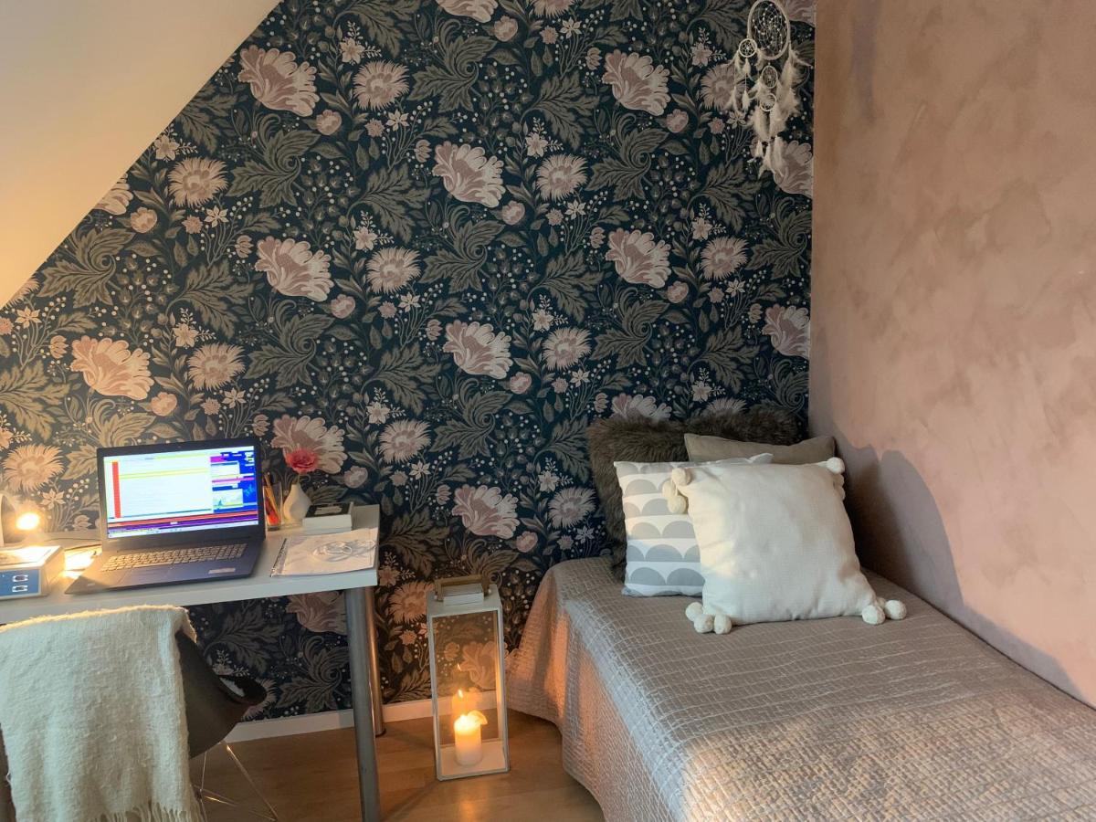 Hus I Lugnt Omrade, 15 Min Fran Oerebro Villa Vintrosa Dış mekan fotoğraf